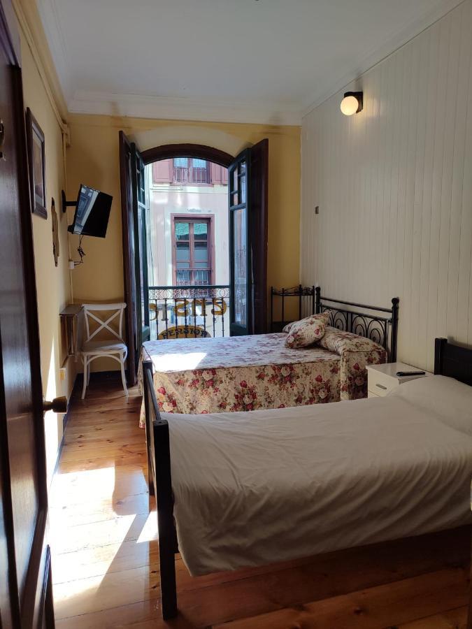 Pension La Fruta Avilés Екстериор снимка